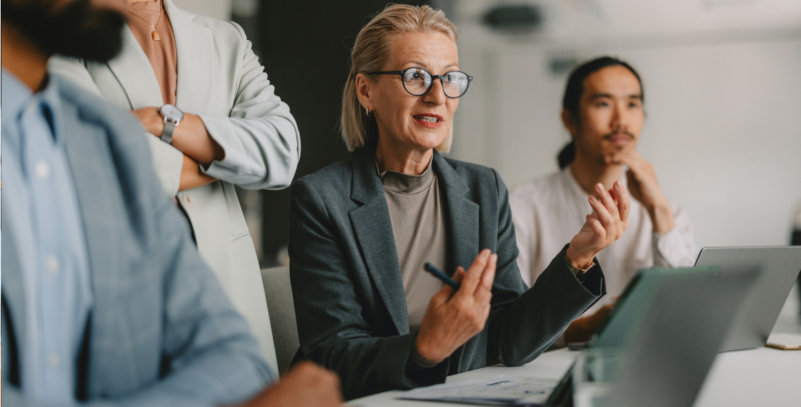 Photo of a group of National Bank employees seizing business opportunities