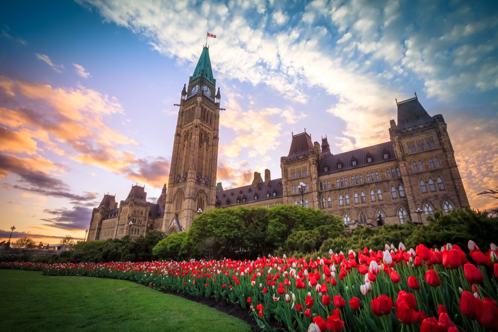 Photography of the Parliament of Canada for an article about the federal budget